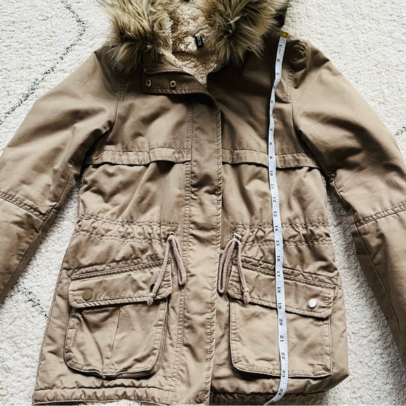 H&M Beige Pile-Lined Parka - Picture 9 of 11